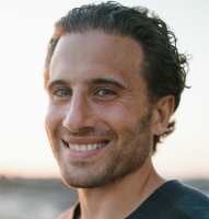 Chris Bashinelli